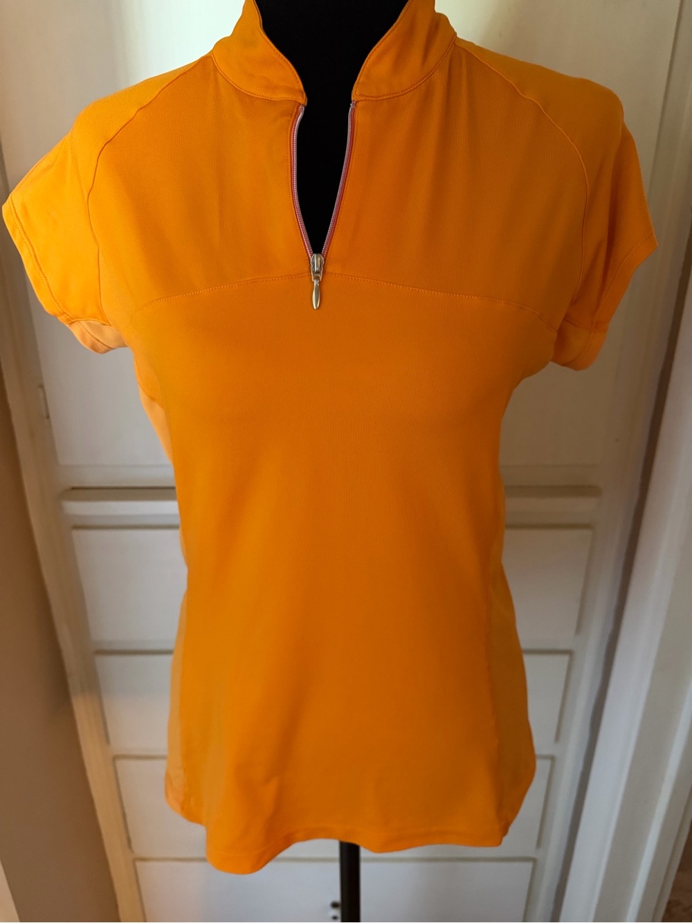 lucy Activewear (N Face) Short-Sleeve Zip-Front Active Top in Orange